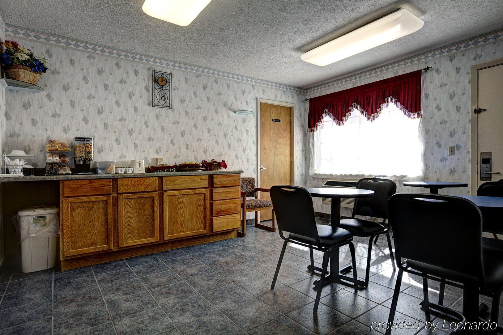 Americas Best Value Inn Of Decatur Ristorante foto